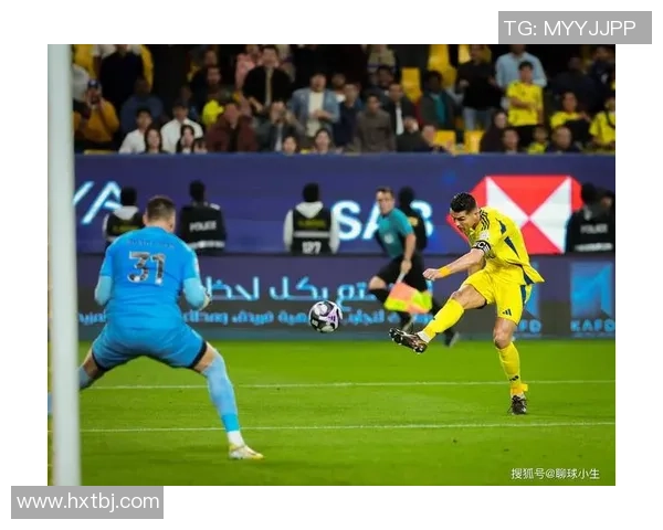 昔日足球巨星现状揭秘与精彩瞬间回顾图片大全集